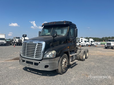 2012 Freightliner Cascadia 125 6x4 T/A Day Cab Truck Tractor