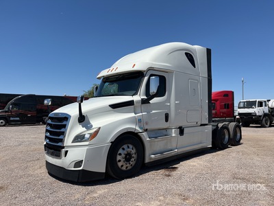 2019 Freightliner Cascadia 126 6x4 T/A Sleeper Truck Tractor