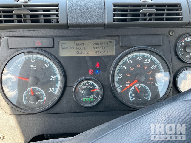 CAMIóN 2016 FREIGHTLINER