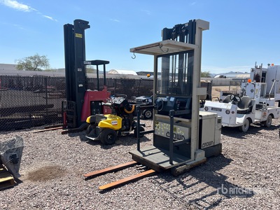 1995 Crown 30SP36TT-5 3000 lb Order Picker (Inoperable)