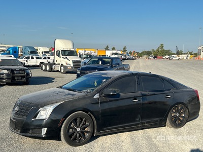 2013 Cadillac XTS Automobile