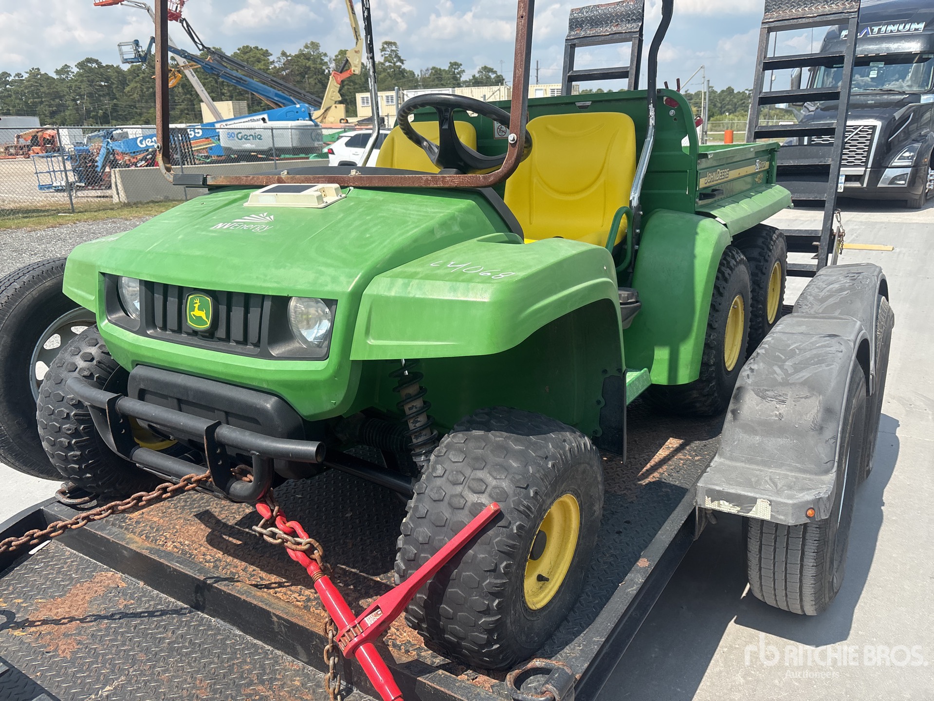 John Deere Utility Cart