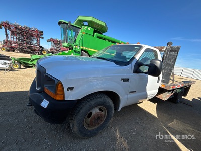 2000 Ford F-350 4x4 Flatbed Truck (Inoperable)