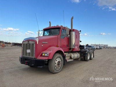 2006 Kenworth T800B 6x4 تراكتور شاحنة كابينة النوم (ثنائية المحور)