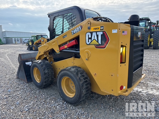 MINI CARGADOR SOBRE RUEDAS 2023 CATERPILLAR 246D3