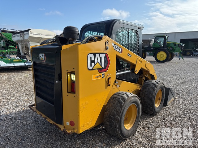 MINI CARGADOR SOBRE RUEDAS 2023 CATERPILLAR 246D3