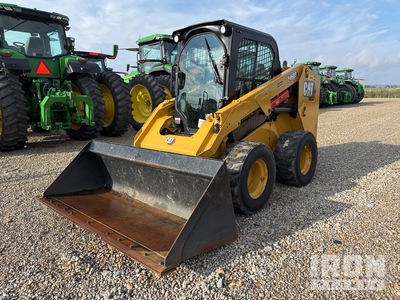 2023 Cat 246D3 Two-Speed شاحنة جرافة