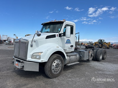 2016 Kenworth T880 8x4 Cabeza Tractora Cabina Corta
