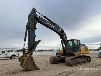 2012 John Deere 290GLC حفارة بجنزير