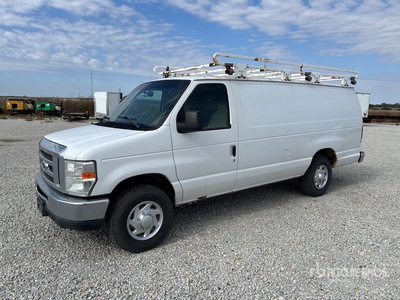 2014 Ford E-350 Cargo Van