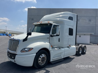 2020 International LT625 6x4 Tractocamion con Dormitorio / 3- Achs Sattelzugmaschine mit Schlafkabine