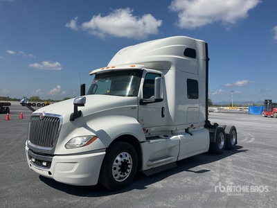 2020 International LT625 6x4 Tractocamion con Dormitorio / 3- Achs Sattelzugmaschine mit Schlafkabine