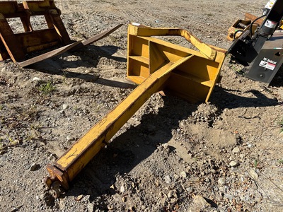 Cat 72 in Wheel loader Boom