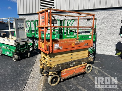 2017 JLG 1932R Electric Scissor Lift