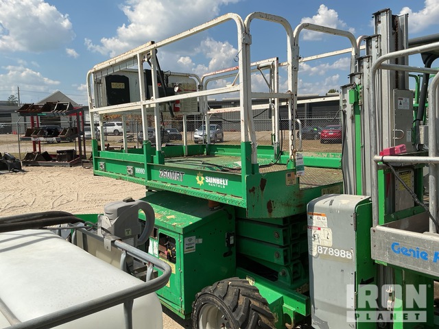 ELEVADOR TIJERA 2016 JLG 260MRT