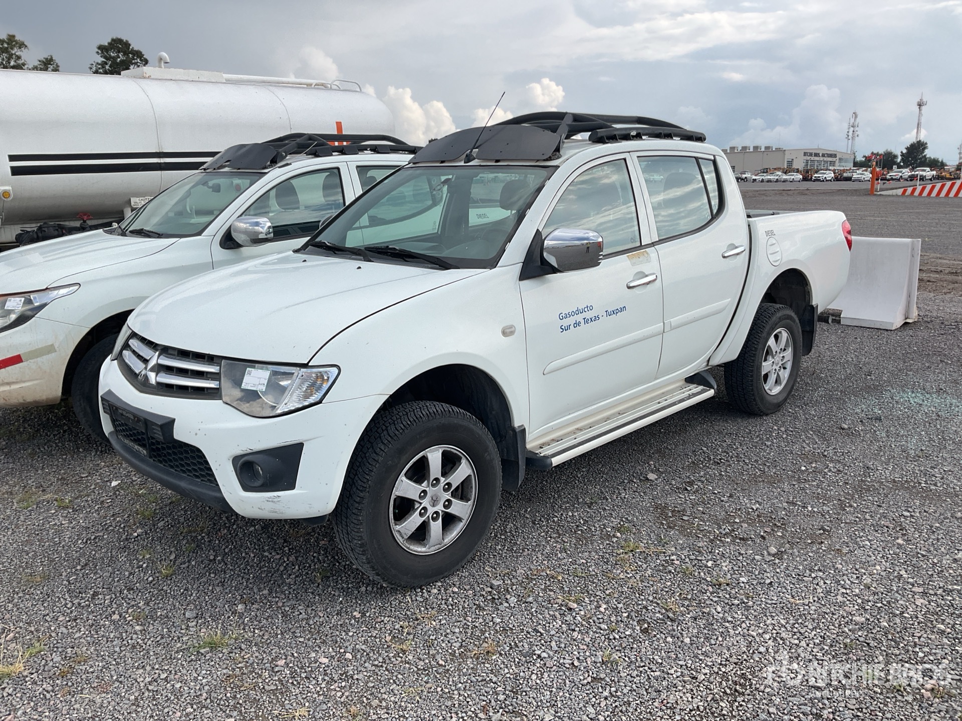 2016 Mitsubishi L200 4x4 Crew Cab Camioneta / Pickup