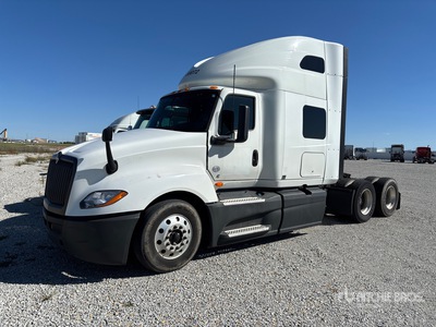 2020 International LT625 6x4 Cabeza Tractora Cabina Dormitorio