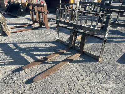 60 in Wheel Loader Forks