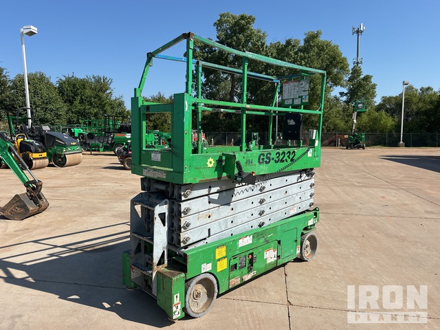 ELEVADOR TIJERA 2012 GENIE GS3232