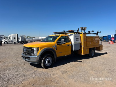 2019 Ford F-550 XL 4x2 Utility Truck