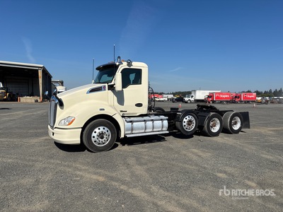 2019 Kenworth T680 8x4 Tri/A Day Cab Truck Tractor