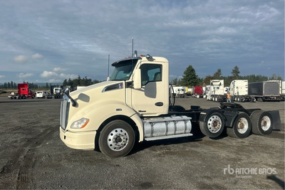 2019 Kenworth T680 8x4 Tri/A Day Cab Truck Tractor