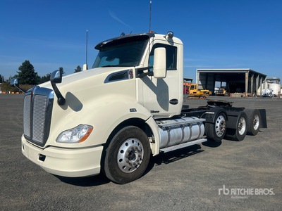 2020 Kenworth T680 8x4 Tri/A Day Cab Truck Tractor