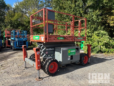 2016 Skyjack SJ6832 RT Diesel 4x4 Schaarlift