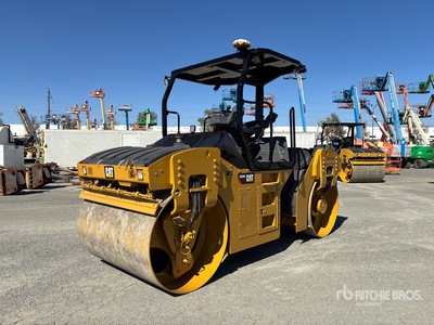 2016 Cat CB54B Double Drum Roller