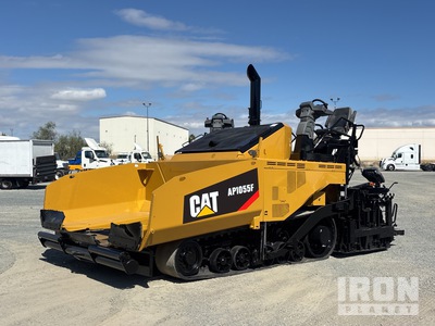 2018 Cat AP1055F Track Asphalt Paver