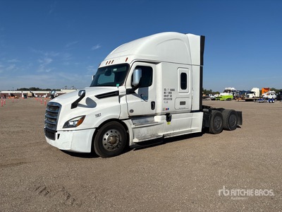 2019 Freightliner Cascadia 126 6x4 T/A Sleeper Truck Tractor