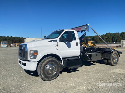 2016 Ford F-650 4x2 Roll-Off Truck
