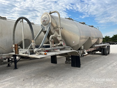 2014 Stephens 1000 cft T/A Pneumatic Bulk Trailer