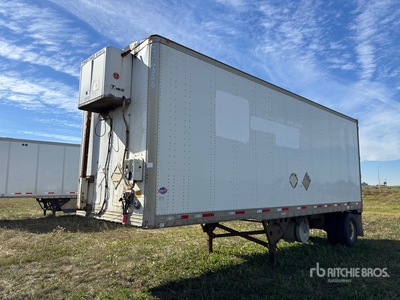 2013 Utility 28 ft x 102 in S/A Heated Van Trailer