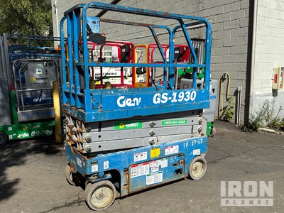 2014 Genie GS1930 Electric Scissor Lift