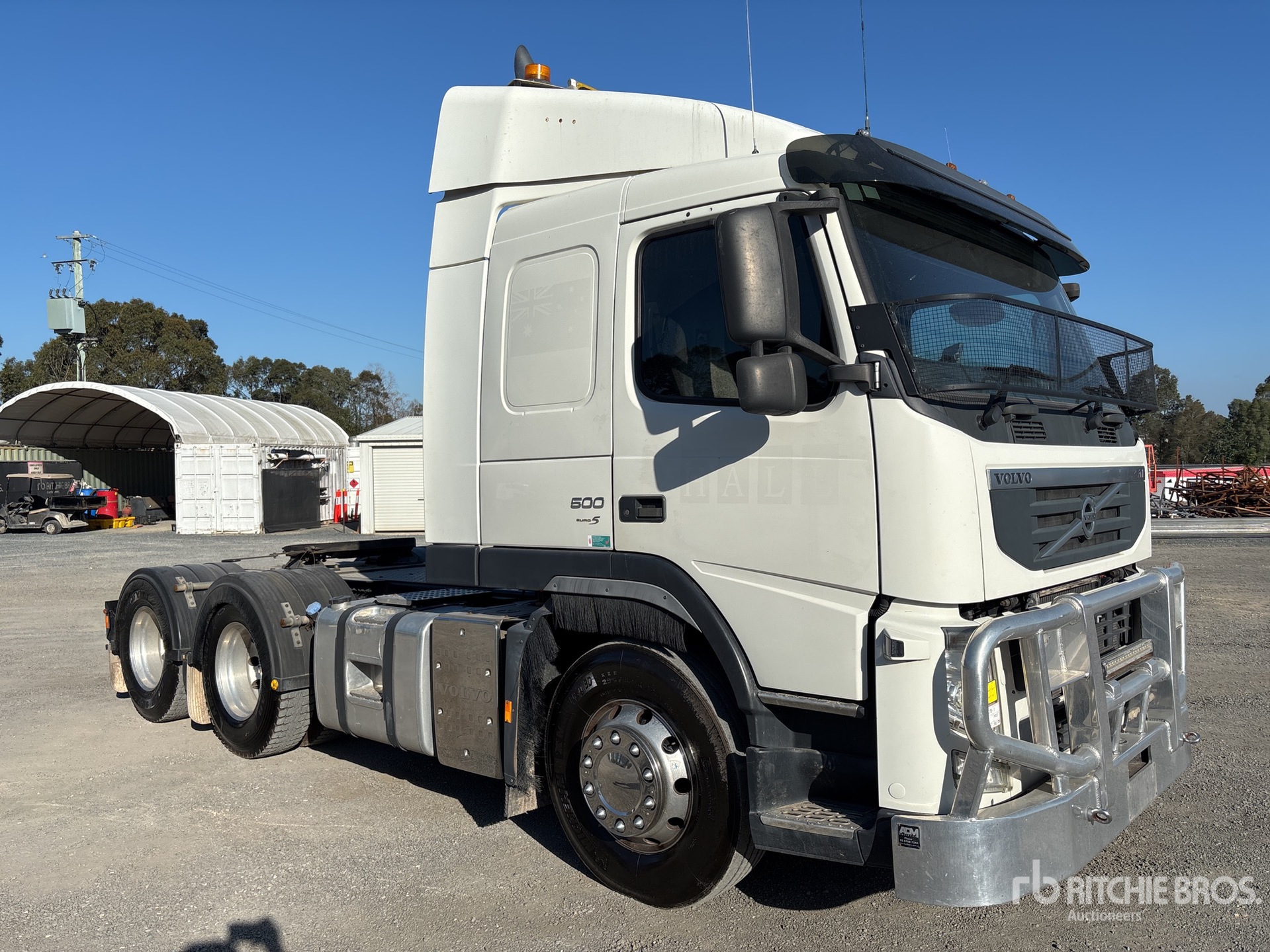 2013 Volvo FH13 6x4 Ciągnik siodłowy T/A z kabiną sypialną