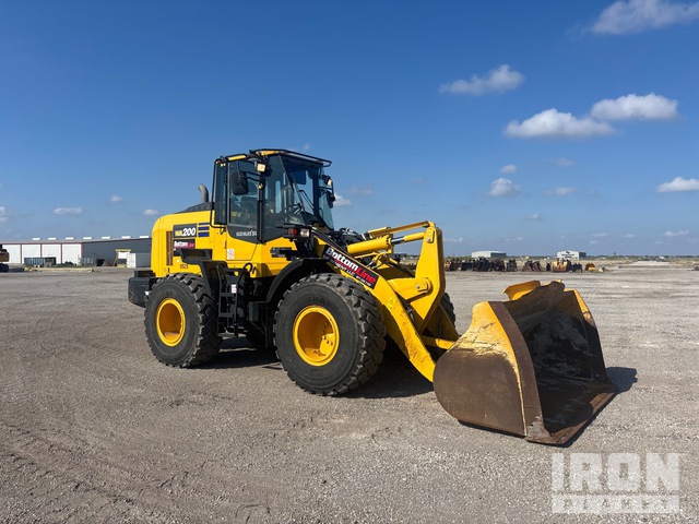 CARGADOR FRONTAL 2022 KOMATSU WA2008