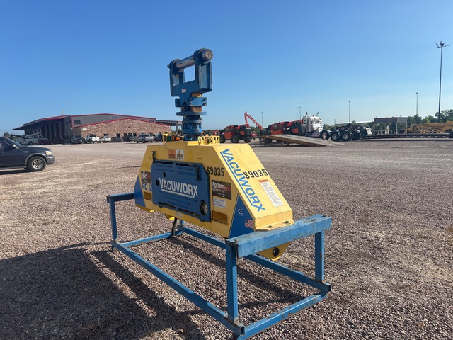2019 Vacuworx RC12 Vacuum Lifter