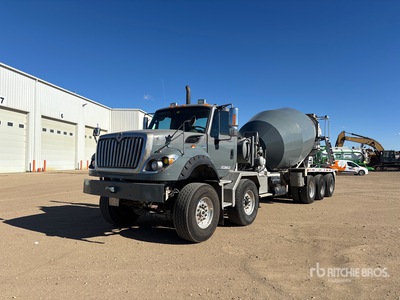 2012 International 7600 8x6 شاحنة خلاط