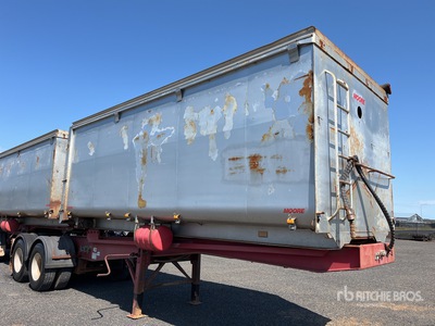 2003 Moore Bogie/A B-Double Combination End Dump Trailer