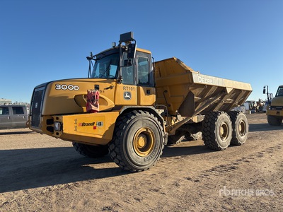 2014 John Deere 300D Series II Camión Dumper Articulado