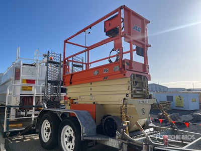 2015 JLG Scissor Lift