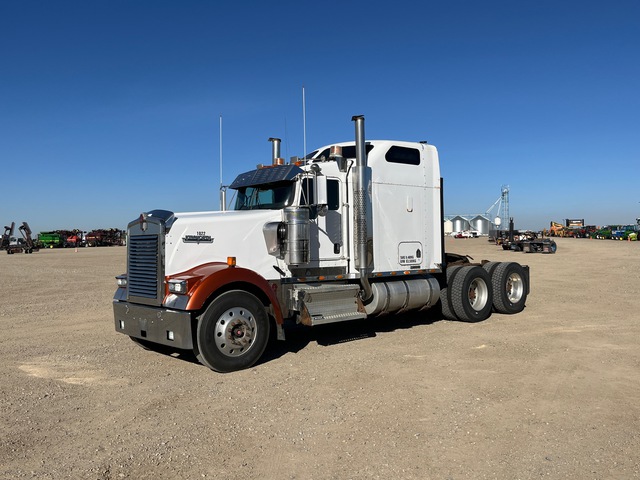 2007 Kenworth W900 6x4 T/A Sleeper Truck Tractor 2007 Kenworth W900 6x4 T/A Sleeper Truck Tractor