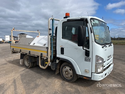 2012 Isuzu NLR 200 4x2 Flatbed Truck