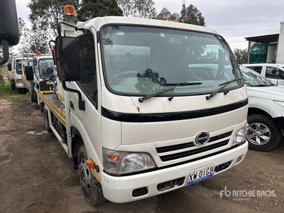 2008 Hino 300 Series 4x2 Service Truck