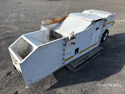 1989 Fowler-Rex Walk Behind Curb and Gutter Machine