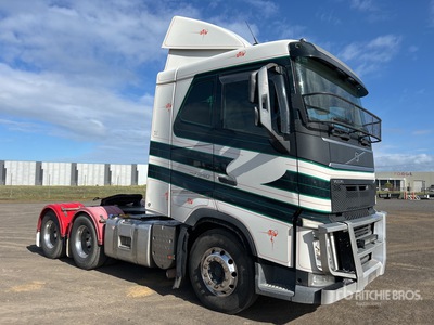 2014 Volvo FH13 6x4 Ciągnik siodłowy T/A z kabiną sypialną