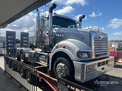 2017 Mack CLXT Super-Liner 6x4 T/A Day Cab Truck Tractor