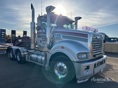 2010 Mack CLXT Super-Liner 6x4 3-Achs Sattelzugmaschine