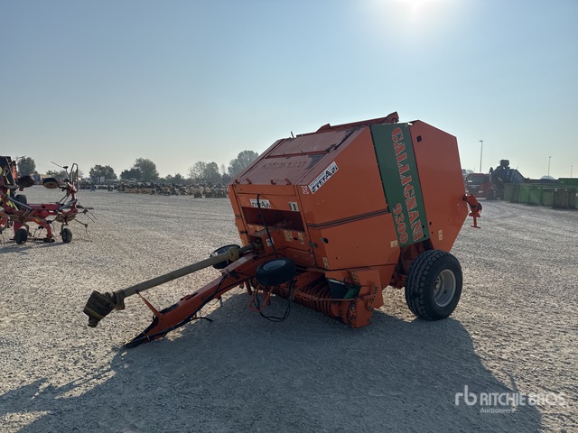Gallignani 2000 Gallignani 9300 Round Baler | Ritchie Bros. Auctioneers